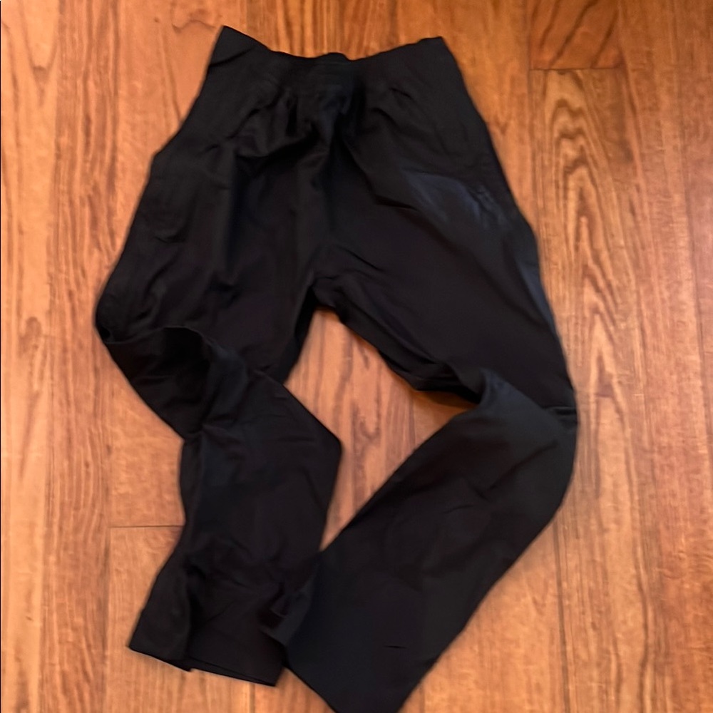 Columbia Boys XL mid weight waterproof shell pants